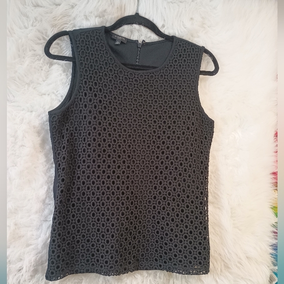 Talbots Petites Black Sleeveless Crochet Front Circle Design Tank Top Size SP - Picture 4 of 11